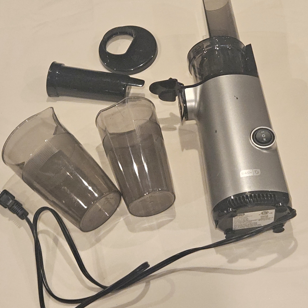Dash Tour Travel Power Juicer
